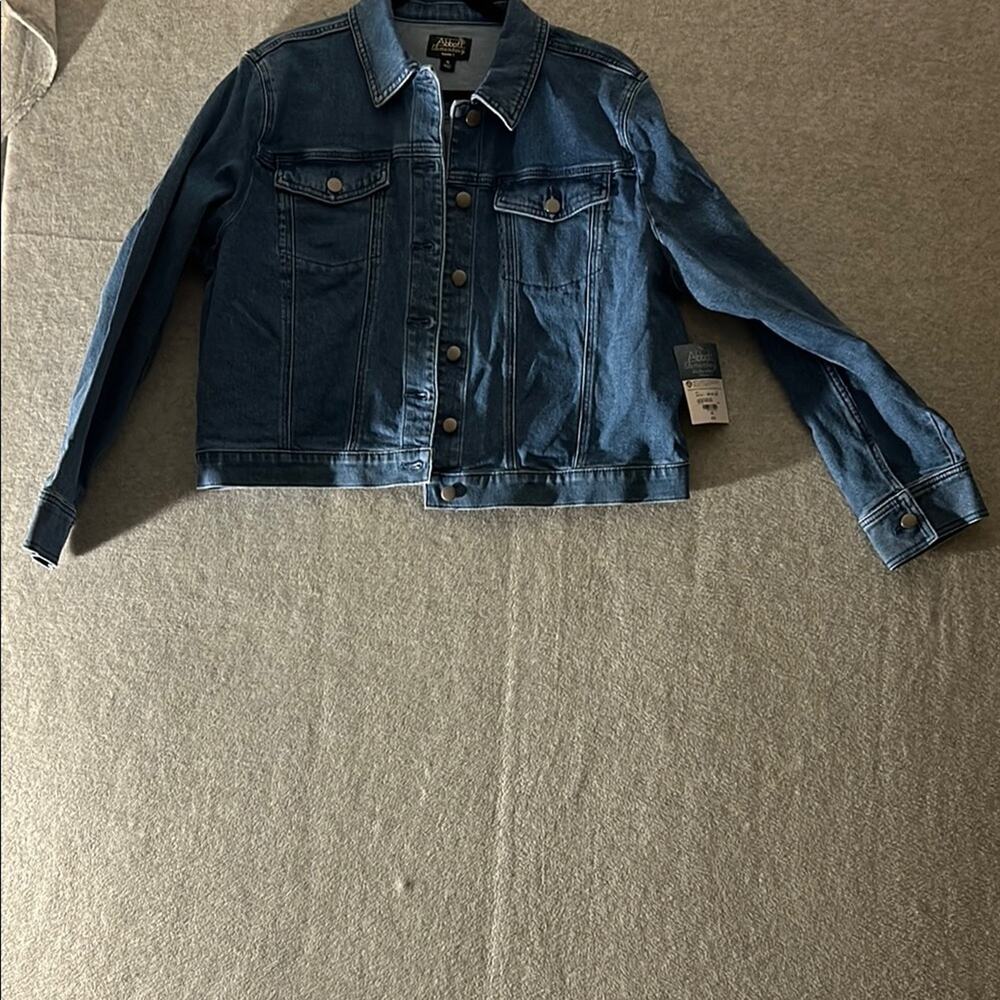 Abbott Elementary Teachers Edition Volume 1 Denim Jacket Medium Wash XL NEW